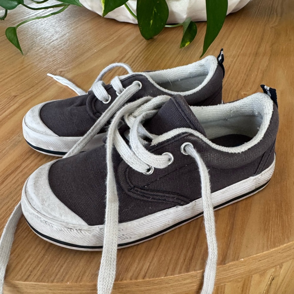 EUC Toddler Boys Keds